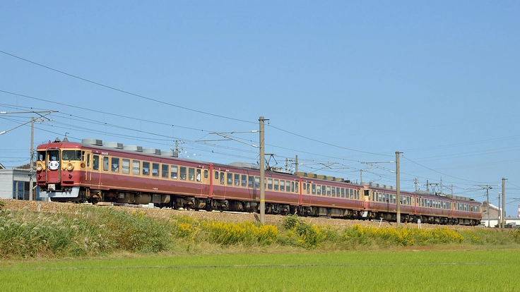 現役で活躍する最後の国鉄急行形電車クハ455ー701を延命させよう 2枚目