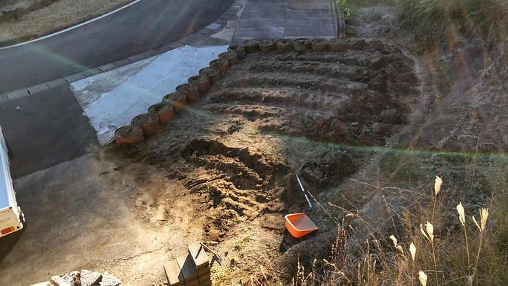三重・熊野の里山にサツキの庭園 2枚目