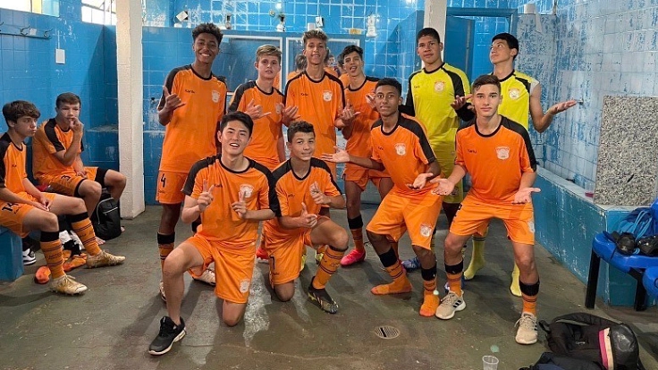 ブラジルでサッカーのプロ選手になる夢を叶える息子の応援をしたい！ 2枚目