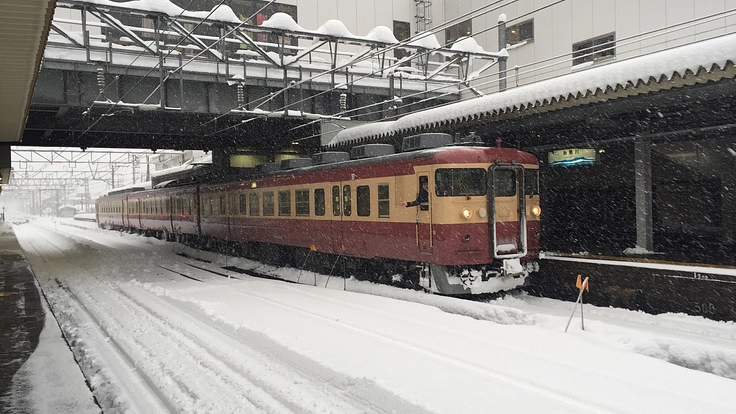 現役で活躍する最後の国鉄急行形電車クハ455ｰ701を延命させよう 5枚目