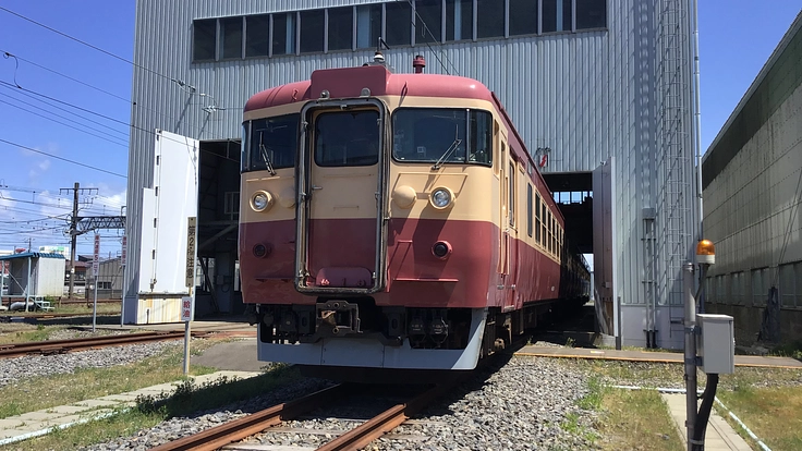 現役で活躍する最後の国鉄急行形電車クハ455ー701を延命させよう 9枚目