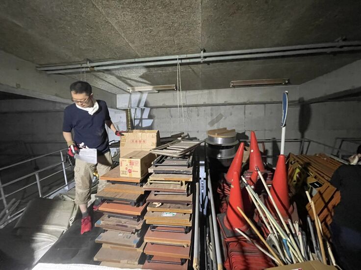 倉庫の棚卸風景②