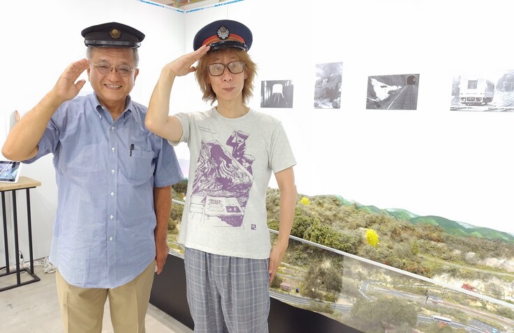 江上英樹さん（右）と横川代表