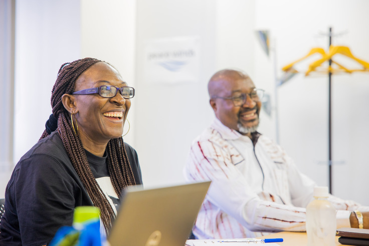 カニア博士とサノンさん