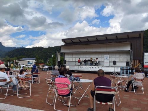 小金湯秋まつり