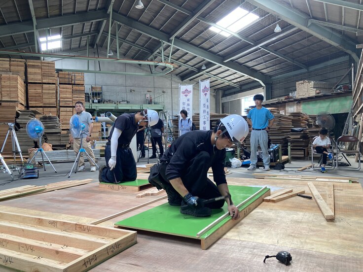 合板パネルの加工