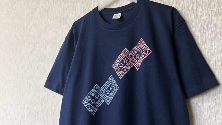 こぎん模様入りTシャツ