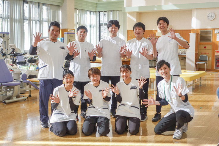 FESTA研究に関わる学生スタッフとプロジェクトメンバー