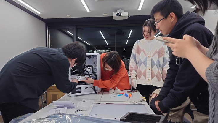 研究用パソコンの組み立て