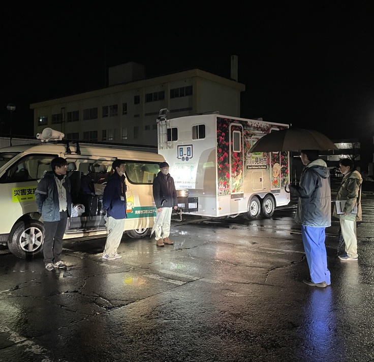 令和6年1月4日　出発の様子（見附市役所）