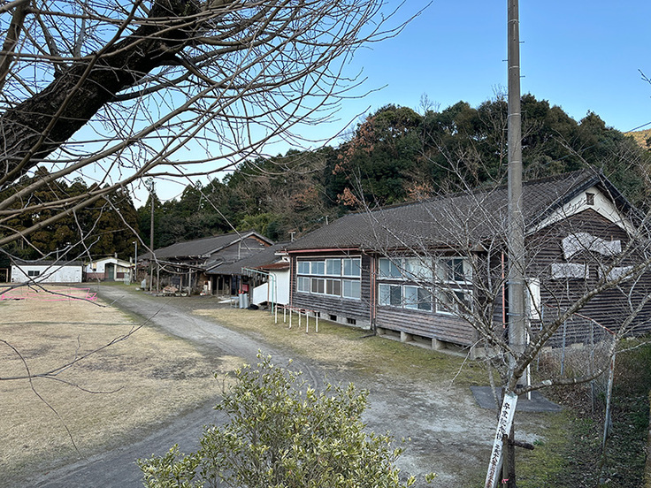 肝付町川辺地区の中学校跡地