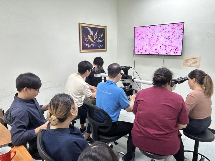 チュラロンコン大学での症例検討ディスカッションの様子