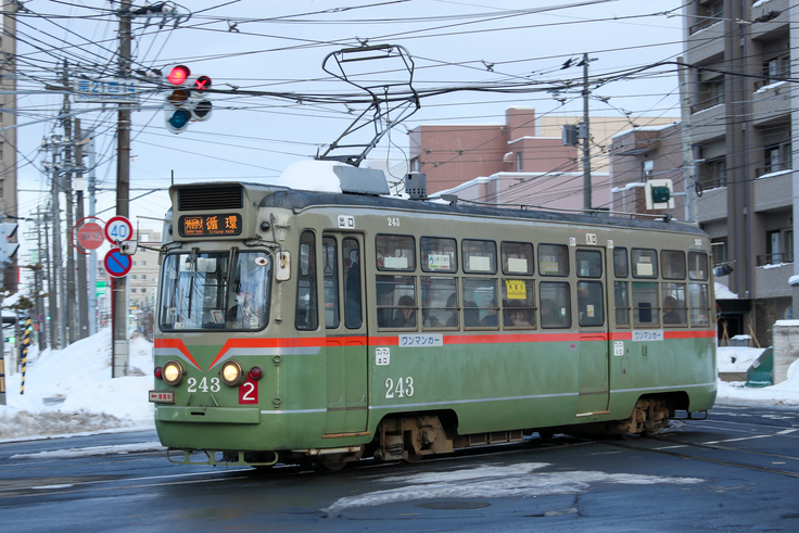 赤帯となった243号車