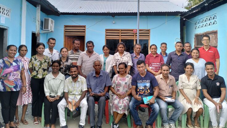 教員研修での集合写真