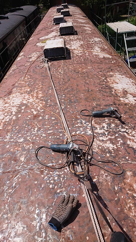 屋根はがし作業後