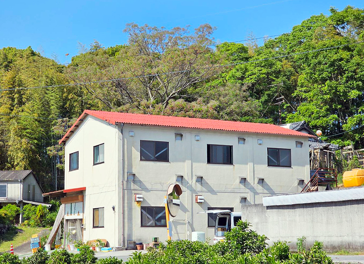 今回改修予定の作業場(農業倉庫)になります。