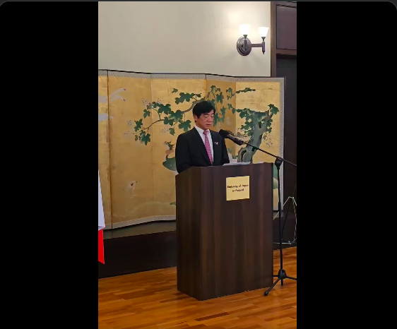 在ポーランド日本国大使館にて行われた友好姉妹都市提携協定の締結式