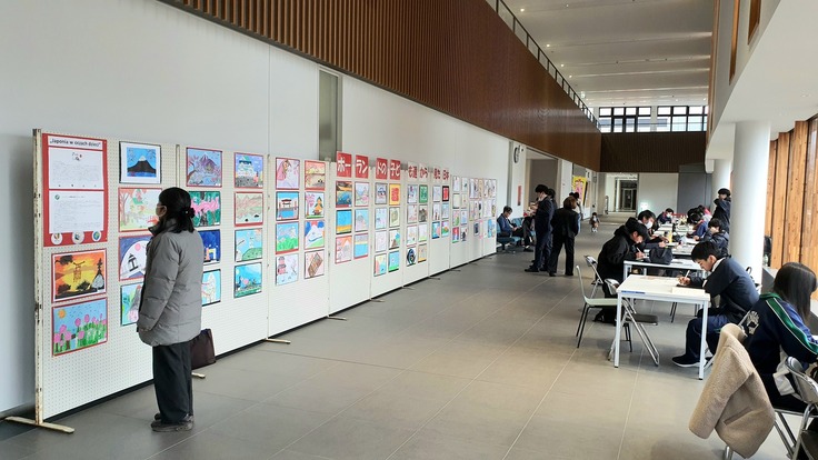 ウクライナの子達を含むポーランド在住の子達の絵画展「子どもから見た日本」を開催していただきました