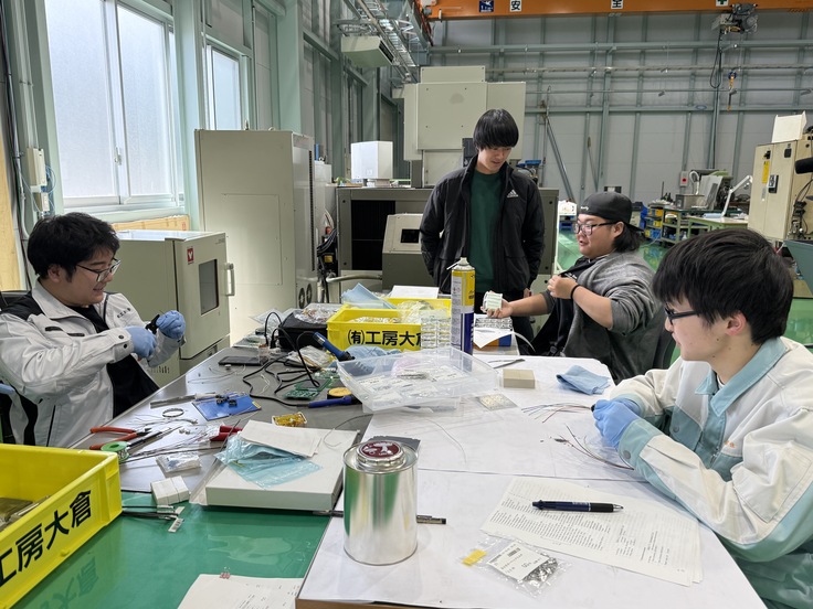 てるてる組み立て作業