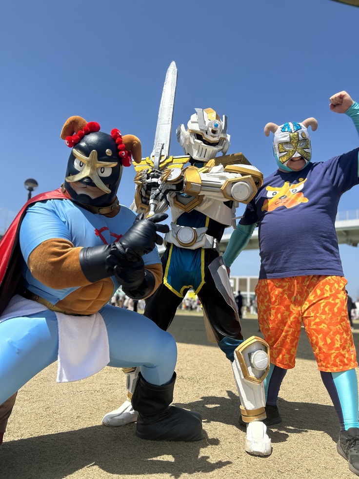 イヌナキンさんとマスクド犬さんとゼニア