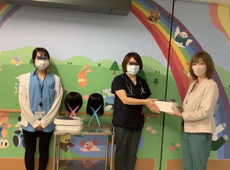 昨年岐阜市民病院へウィッグをお届けしました。