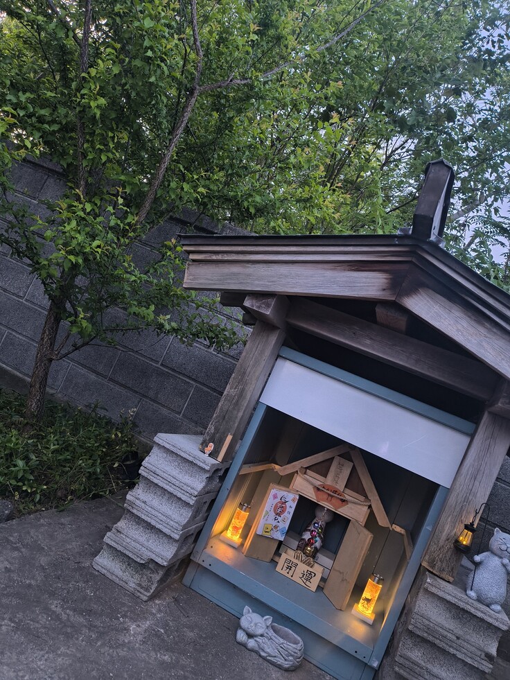 猫神社と樹木葬