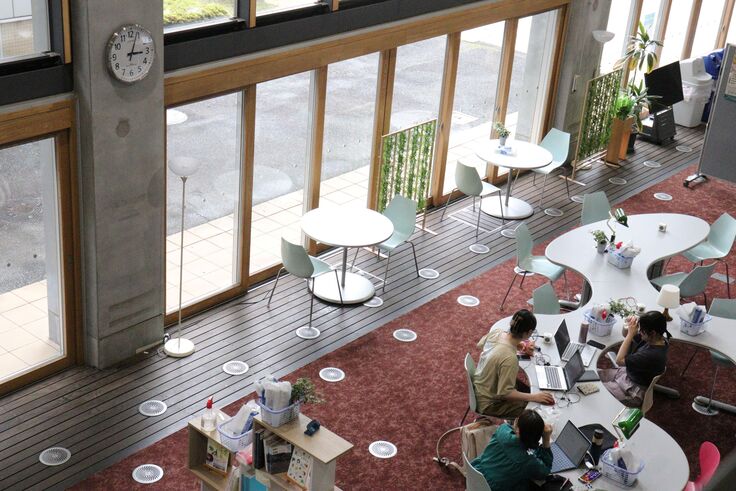 ディスカバリーコモンズ