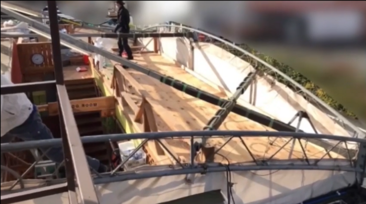 このテント施設もスタッフたちの手作りです。