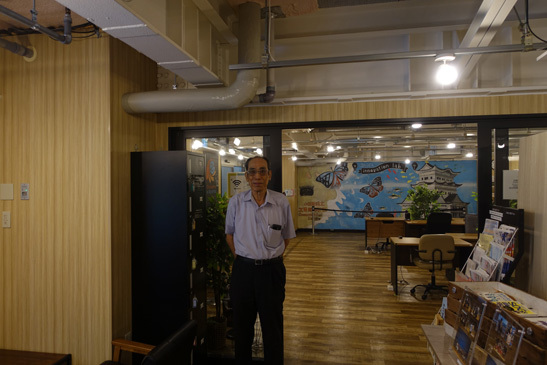 おだわらイノベーションラボのイベントスペースの前で