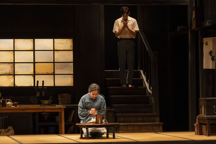 24年母と暮せば_舞台写真① (002).jpg