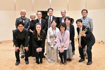 聴きに来てくれた方々と共に