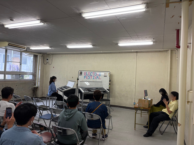 部活・サークルなどによる出店の様子