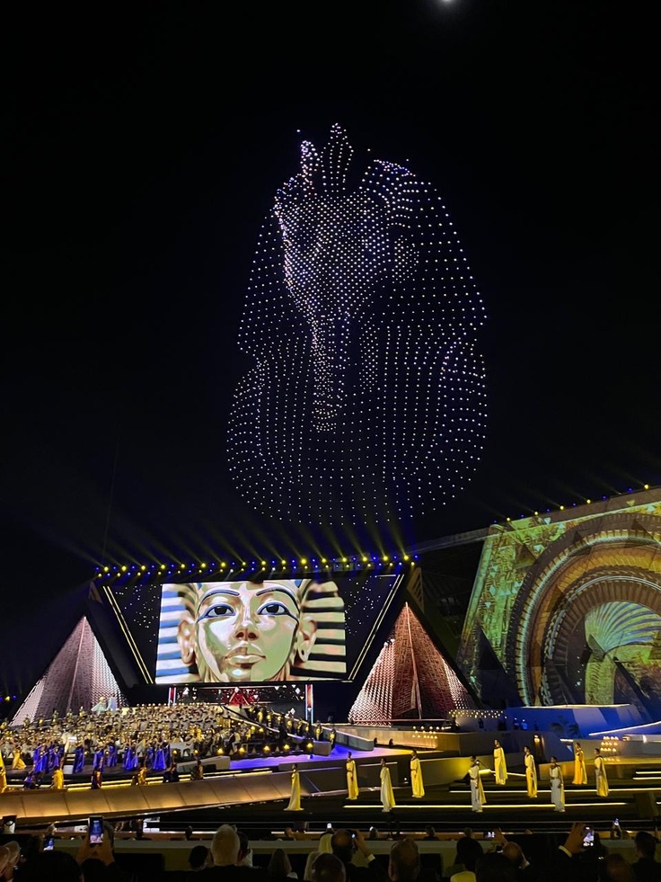 ドローンによるツタンカーメン