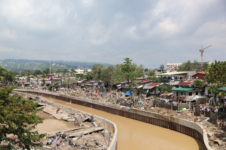 川沿いの洪水被害は深刻に